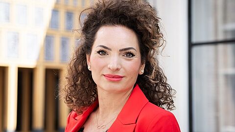 Trouwambtenaar Selma Mermer