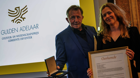 Anjo de Bont en Hein te Riele ontvangen de Gulden Adelaar